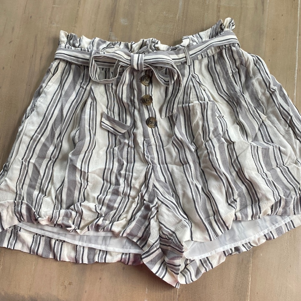 Flowy business casual shorts